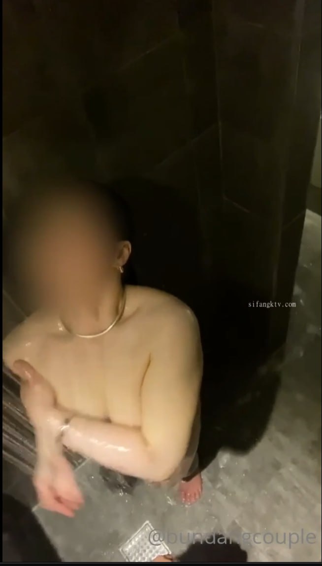 AV1213.COM铜仁人妻的极限挑战（下）